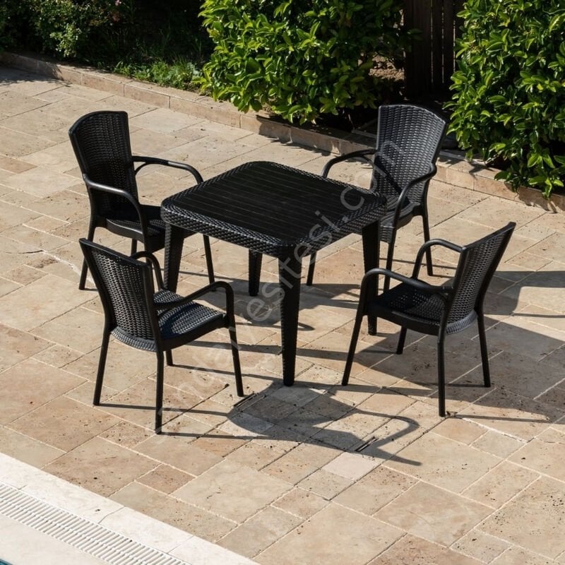 Milano 90×90 cm Rattan 4 Kişilik Camlı Masa Takımı Siyah