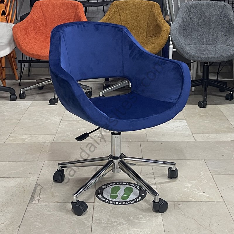Store Krom Ayaklı Çalışma Koltuğu Lacivert