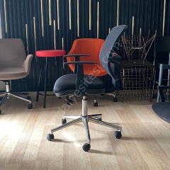 Nitro Krom Ayaklı Çalışma Koltuğu